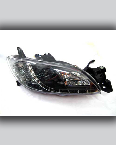 ĐÈN PHA ĐỘ BI XENON VÀ DẢI LED KIỂU AUDI MAZDA 3 SEDAN 2008